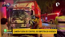 Auto choca contra vivienda en La Molina: conductor se queda dormido y provoca accidente