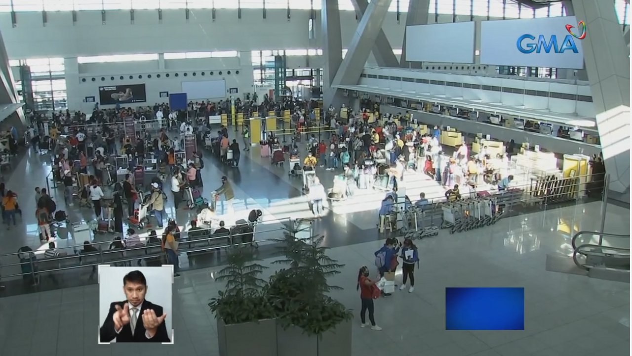 Mga OFW na tapos na mag-quarantine, dagsa sa NAIA para makauwi sa kani-kanilang probinsya | Saksi