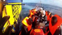 Migranti: altro salvataggio, ora sono 482 a bordo della Sea Watch 4