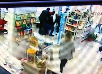 Başkent'te reçetesiz ilaç almaya kalkan şahıs eczaneyi birbirine kattı