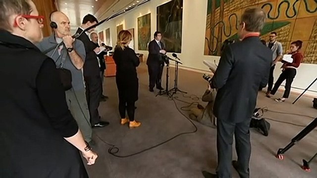 Coalition facing party room revolt over vaccine mandates