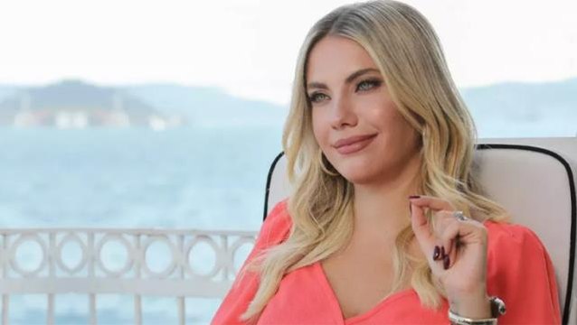 Aşka gelen oyuncu Eda Ece, basketbolcu sevgilisiyle pozlarını paylaştı