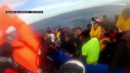 شاهد: منظمة "سي ووتش" الألمانية تنقذ 100 مهاجر تقطّعت قبالة الساحل الليبي