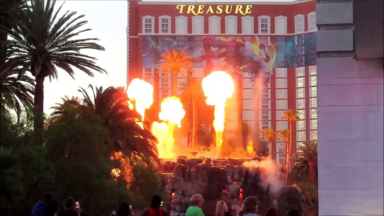 A Volcano Erupts in Las Vegas