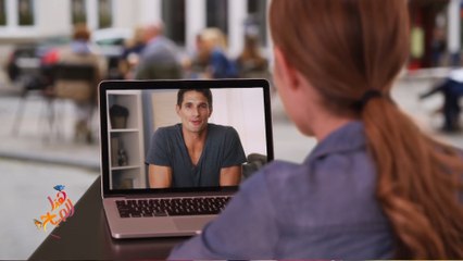 سفر الآباء وتأثيره على تربية الأطفال وكيف يمكن تعويضهم