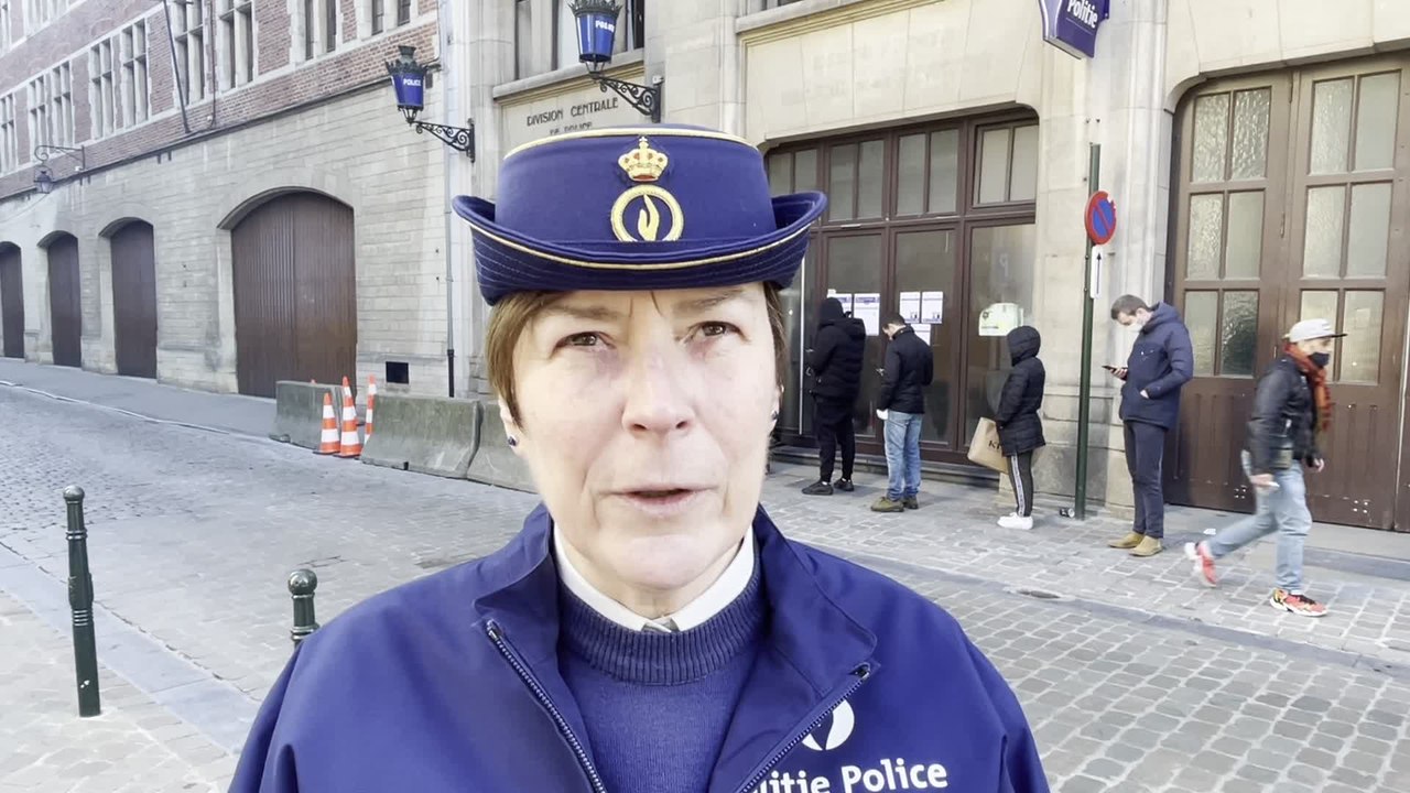 Violences lors des manifestations contre les mesures sanitaires: on connait les gens qui attaque la police (Ilse Van De Keere/Police Bruxelles)