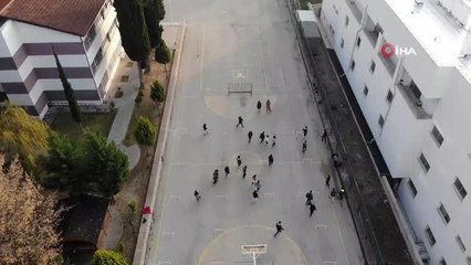 Öğretmenlik için hukuk fakültesine gitmeyip süper lig ekiplerini geri çevirdi