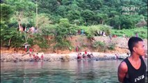 Polres Alor Bantu Evakuasi Bangkai Ikan Paus di Pesisir Pantai Desa Sebanjar