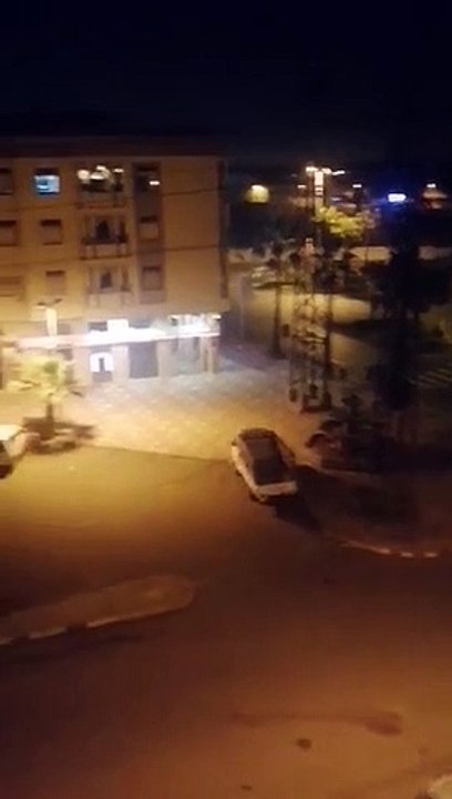 ساكنة إقامة الموحدين و الأحياء المجاورة تعاني من رائحة كريهة ومن ضجيج المدار الطرقي عمالة الحي المحمدي عين السبع مدينة الدارالبيضاء