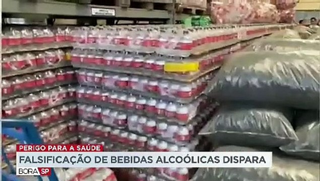 A falsificação de bebidas alcoólicas disparou no brasil, e São Paulo é um dos estados com o maior número de casos. Um levantamento mostra que, de cada cem garrafas, 15 não passam por inspeção. #BandJornalismo #BoraSP