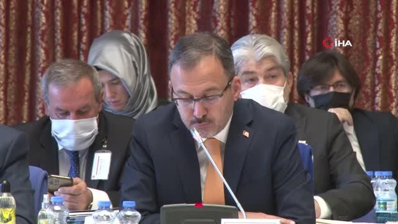 Gençlik ve Spor Bakanı Mehmet Muharrem Kasapoğlu: "2021 yılında 451 bin 608 öğrenciye burs verdik"