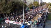 Nueva jornada de cargas policiales en Cádiz