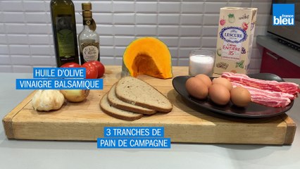 Brunch omelette au lard, velouté de courge et tomates aux herbes