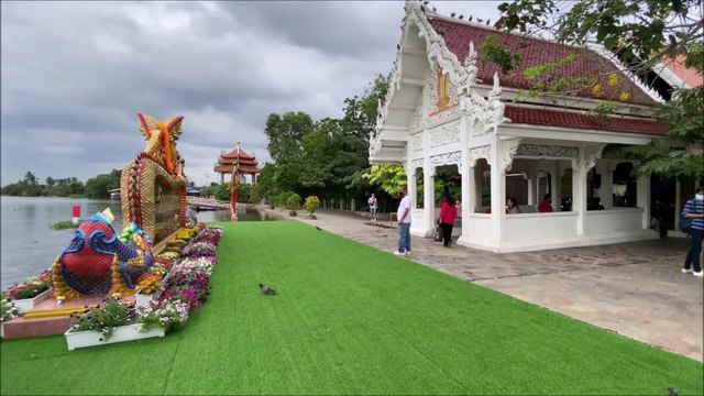 Sinsamut Pae restaurant Wat Don Wai Floating Market, Nakhon Pathom Thailand