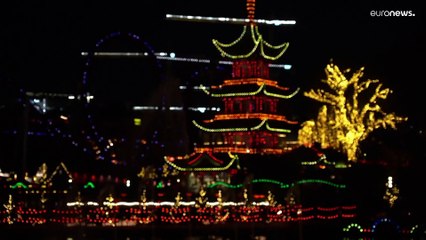 Natale con cautela. A Copenaghen Giardini di Tivoli aperti ma con Coronapas