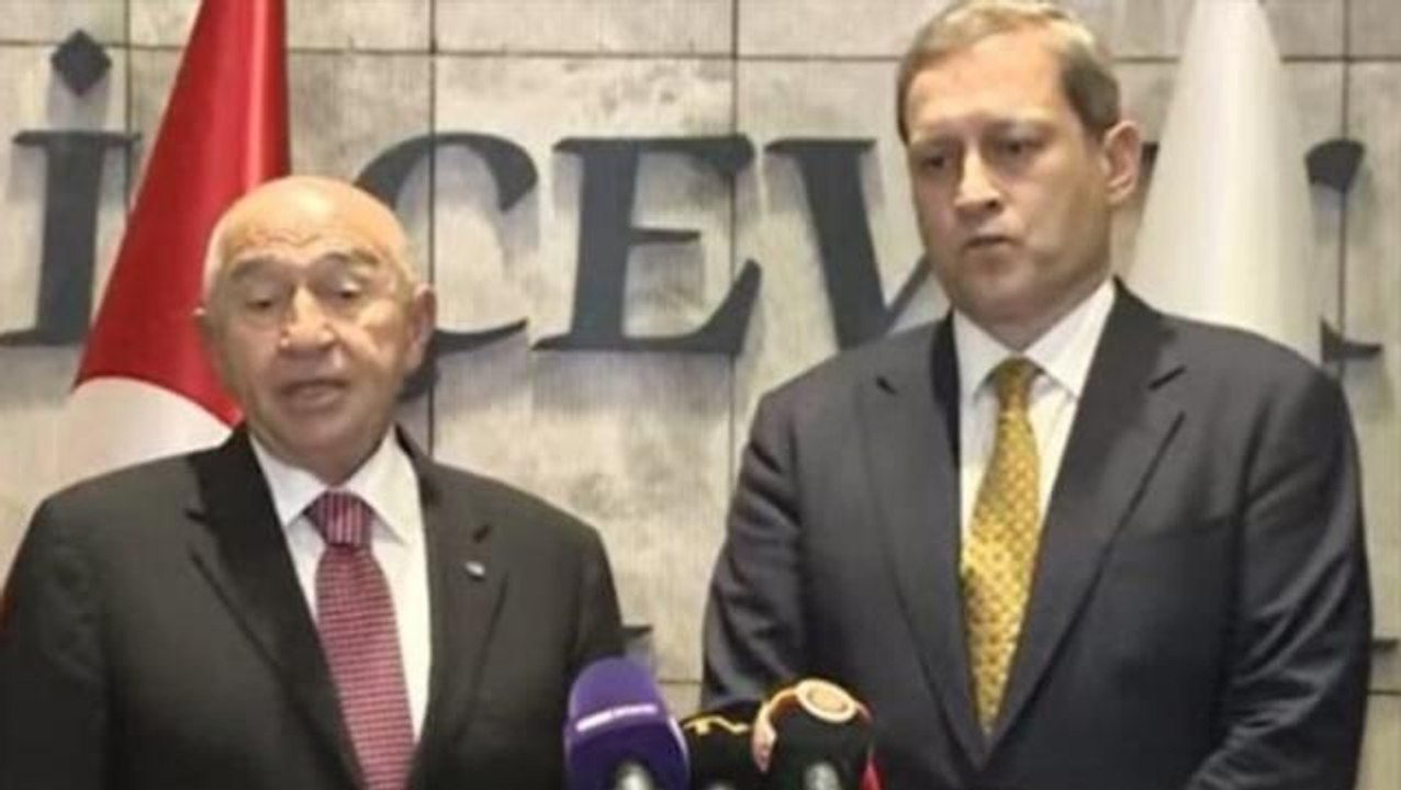 Galatasaray Başkanı Burak Elmas: Türk futbolunun bu aktörlere teslim olmasına izin vermememiz lazım