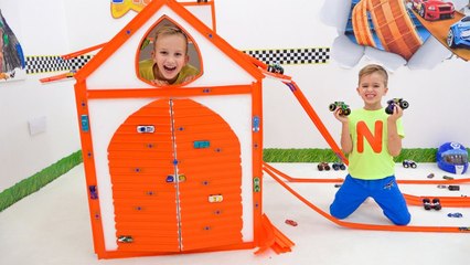 Vlad and Niki play with Toy cars and escape from the T-Rex