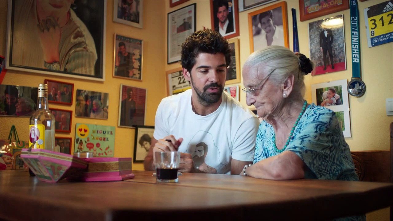 Tráiler "100 días con la Tata", ópera prima de Miguel Ángel Muñoz, que llegará a los cines el 29 de diciembre.