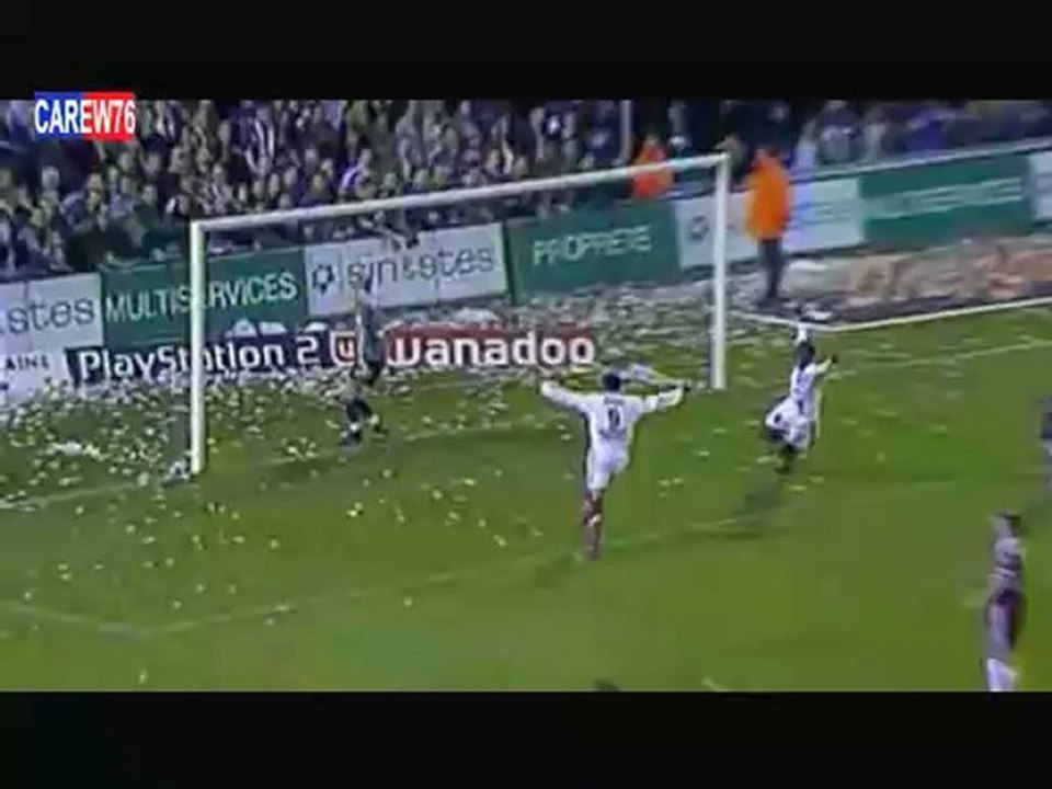 11 - Juninho - Metz 1 - 2 Lyon - L1 2003-2004