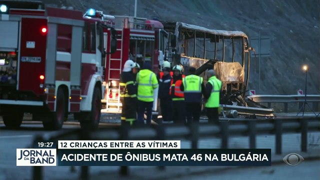 Tragédia numa rodovia na Europa. Um acidente com um ônibus de turistas na Bulgária matou 46 pessoas. #BandJornalismo