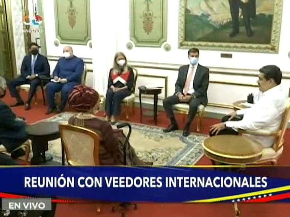 Pdte. Maduro recibe a veedores internacionales que participaron en los comicios del 21 de noviembre