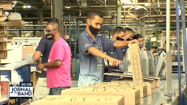 Os estoques das indústrias voltaram a crescer, um sinal positivo tanto para os empresários como para os consumidores