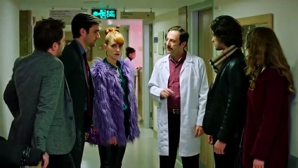 LA SRA FAZIYET Y  SUS HIJAS - 97