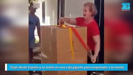 Viajó desde España y se metió en una caja gigante para sorprender a la mamá