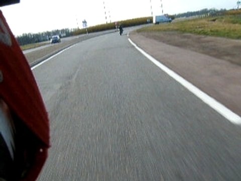 ACRO D'ESSENCE oficiel SUR LA RN 12