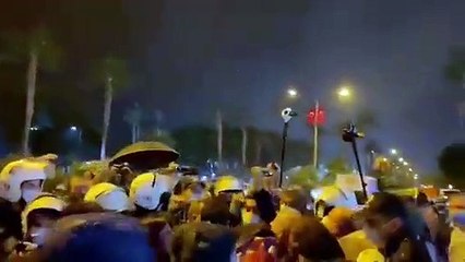 25 Kasım'da Mersin'de bir araya gelen kadınlara polis müdahalesi