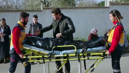 LA SRA FAZIYET Y  SUS HIJAS - 143