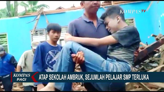Atap Ruangan SMPN 1 Cibeber Ambruk, Berikut Detik-Detik Evakuasi Korban!