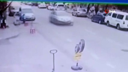 Bursa’da feci motor kazası güvenlik kameralarına yansıdı