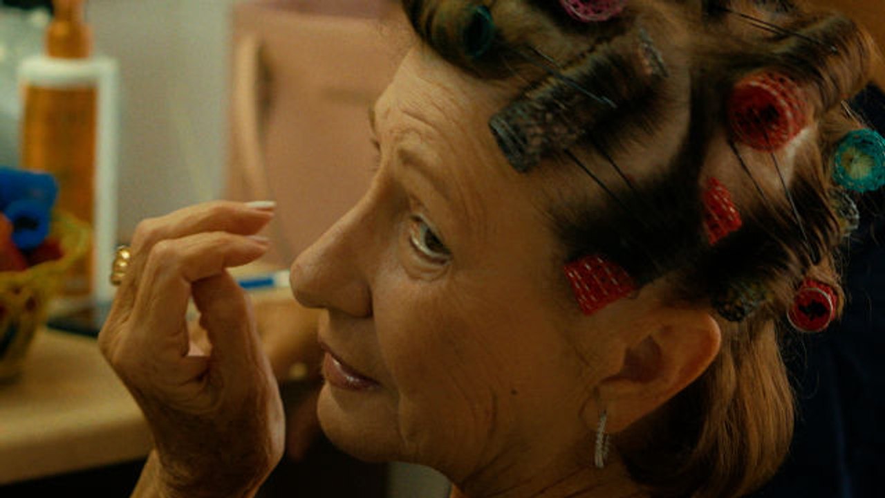 The Personal and the Political at a Tunisian Salon