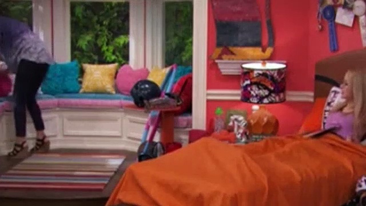 Liv And Maddie Season 1 Episode 16 - Shoe-a-Rooney