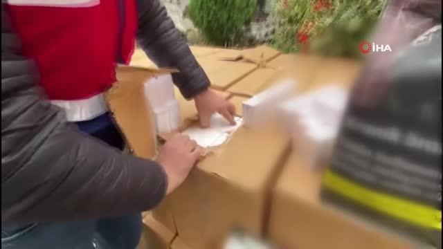 İzmir ve Manisa'da 10 adrese kaçak sigara baskını: 2,5 milyon liralık kaçak sigara ele geçirildi