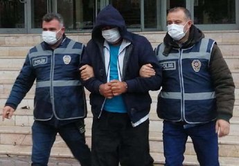 16 YIL HAPİSLE ARANAN HÜKÜMLÜ, EVİN ÇATISINDAKİ ÖZEL BÖLMEDE YAKALANDI