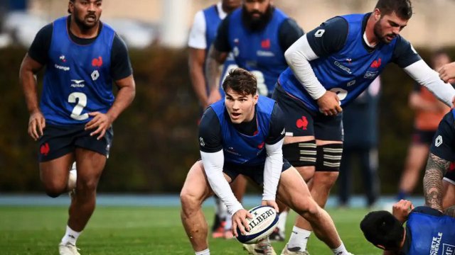 L'UE scongela le relazioni con la Bielorussia, aiuterà a rimpatriare i migranti bloccati