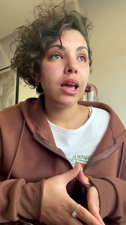 Vamos a ayudar a esta estudiante de Enfermería en Cataluña que solo quiere poder hacer los exámenes en español