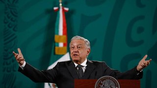 AMLO explica las causas del alza en el precio del dólar