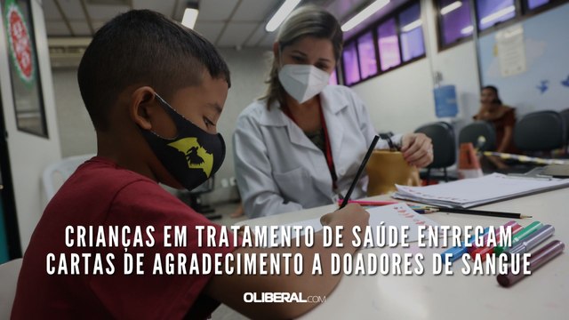 Crianças em tratamento de saúde entregam cartas de agradecimento a doadores de sangue
