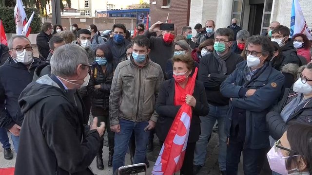 Investigadores italianos ocupan sede científica nacional para protestar contra precariedad