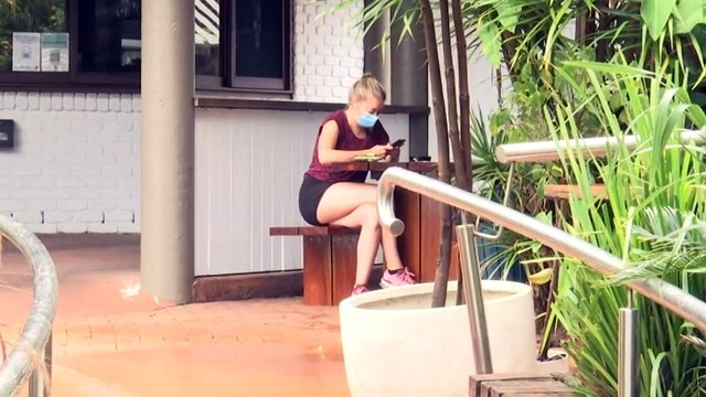 More than 60 backpackers in isolation after COVID case in Byron Bay