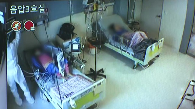 위중증 환자 612명으로 연일 최다...일상회복 중단 여부 내일 발표 / YTN