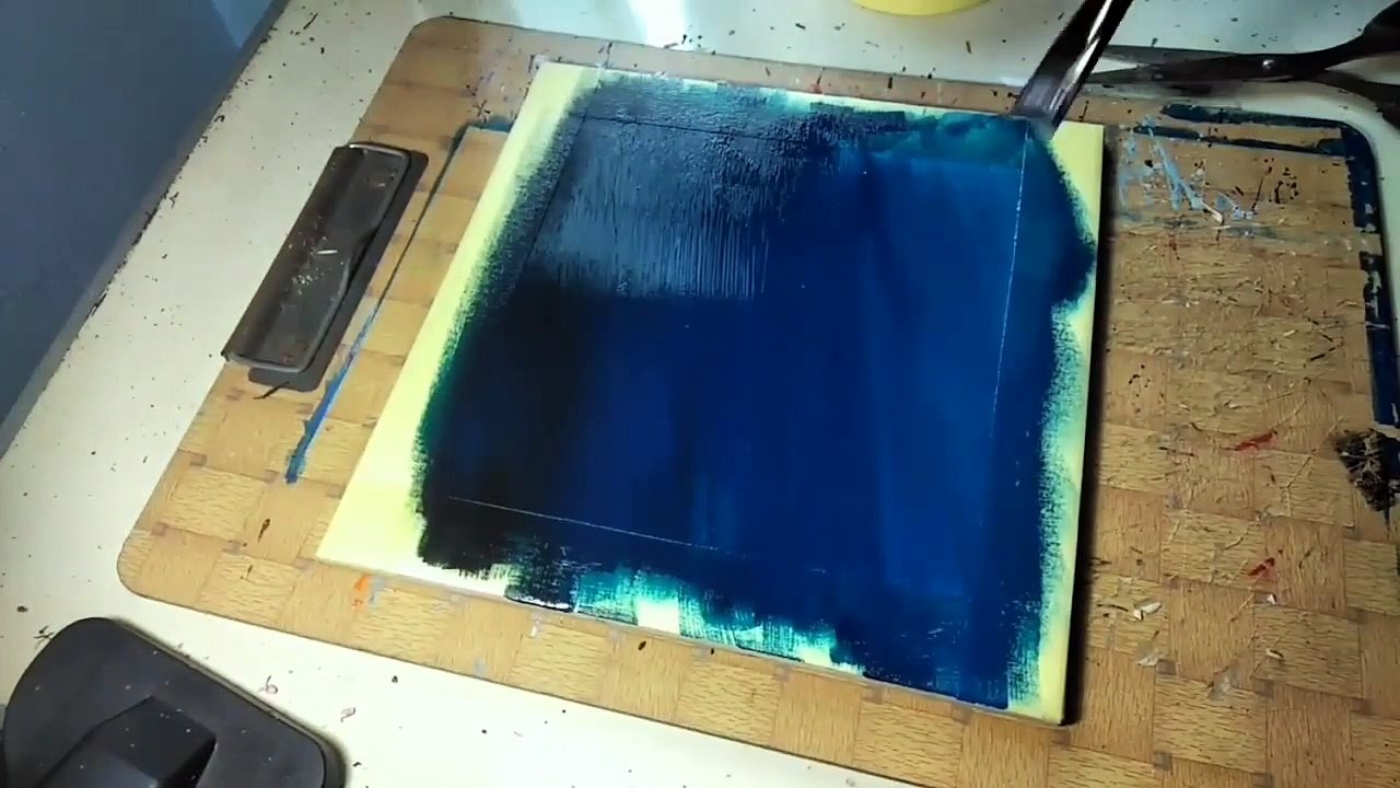 DIY MAKE WALL DECORATIONS FROM USED CERAMIC