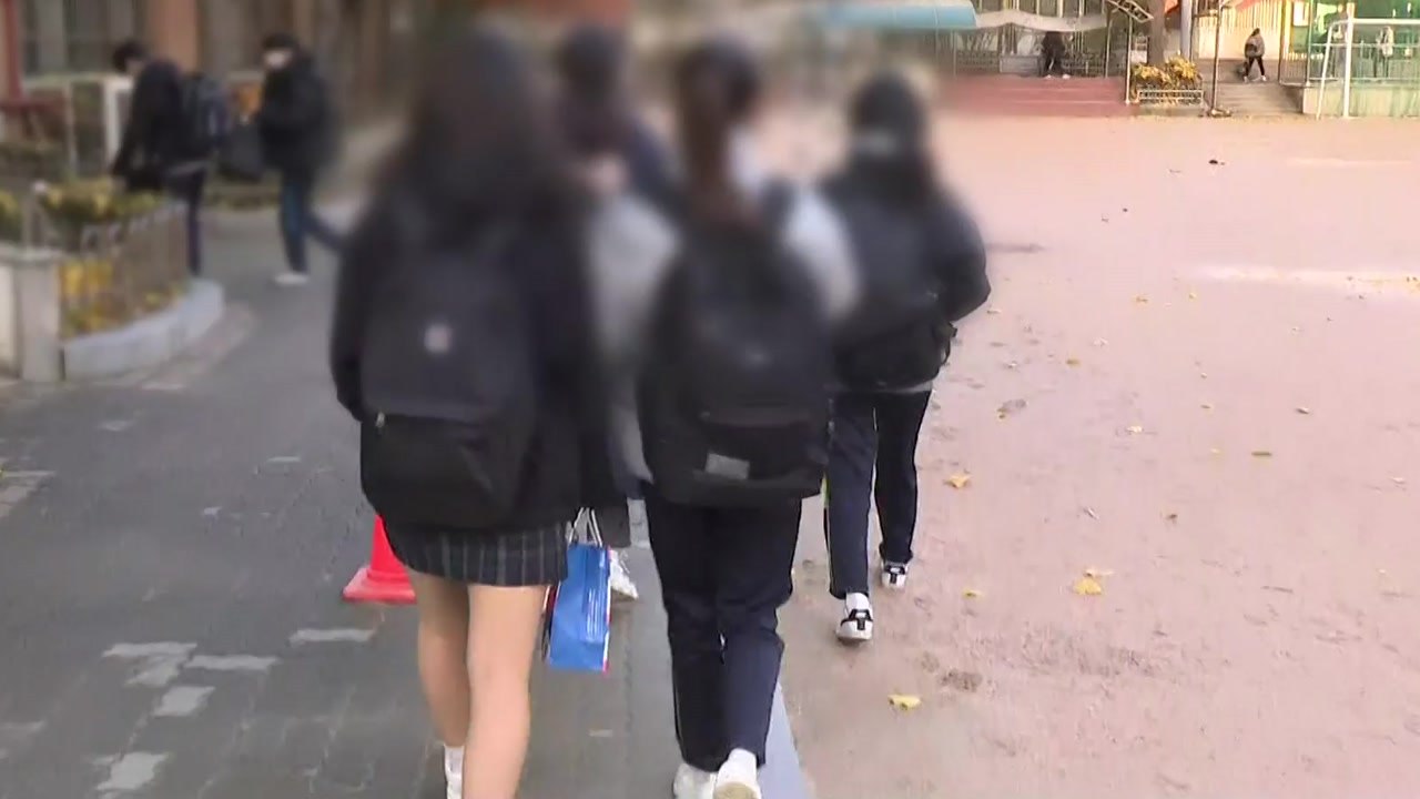 서울 학교 96％ 전면 등교...학생은 88％ 등교 / YTN