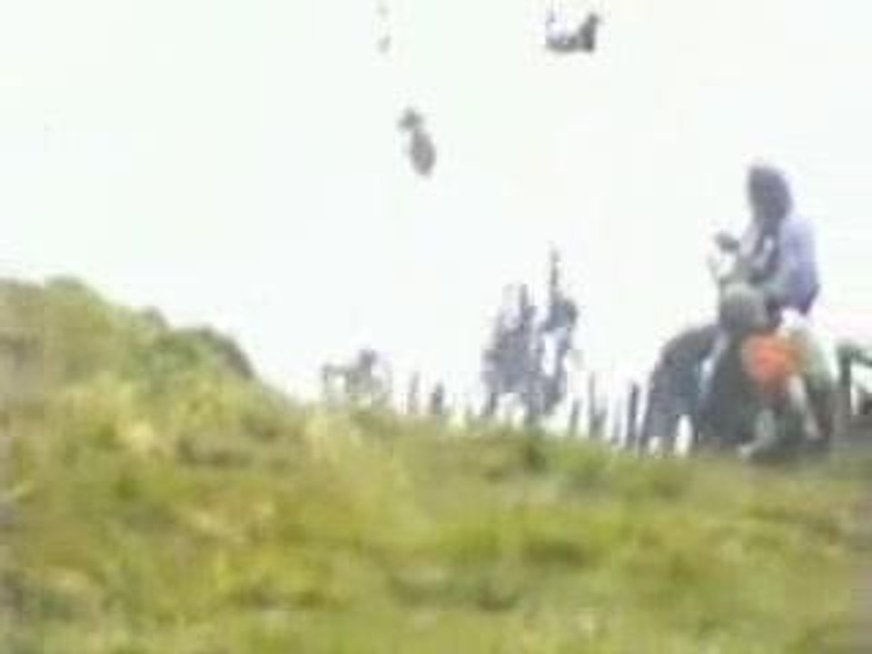 guy_flies_off_his_motorcycle