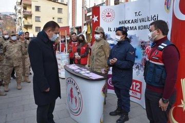 Hakkari'de "Kadına Şiddete Hayır" standı açıldı