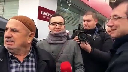 İmamoğlu vatandaşın arabasına bindi: Destek istiyoruz, bizi dinle; bak senin için de güzel şeyler söylüyoruz