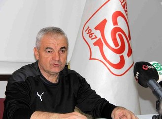 Rıza Çalımbay'dan taraftara çağrı: "Gelin bütünleşelim" -1-